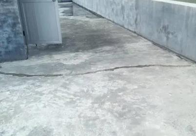 右江楼顶漏水维修公司分享下如何解决卫生间隐蔽部位漏水的问题?